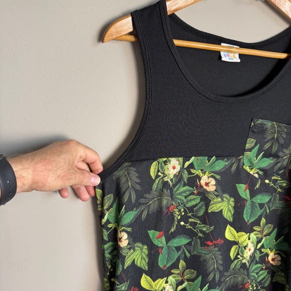 Urban Heritage Festival Men's Forest Floral Tank Top Green Medium Muscle Beach - Picture 2 of 15